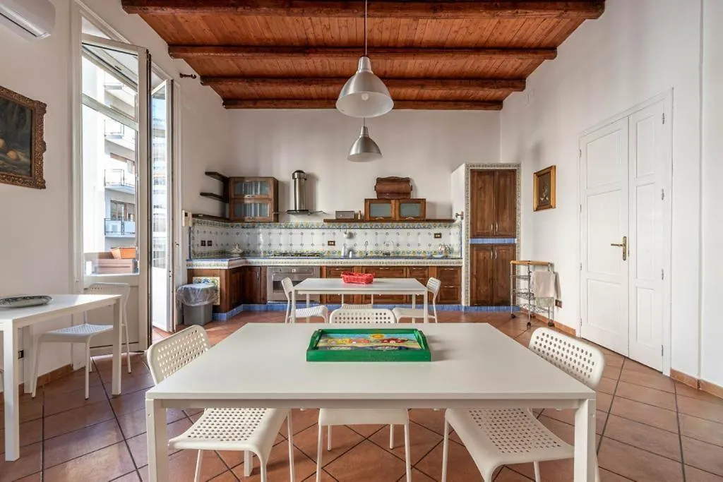 Mariano Apartment Palerme
